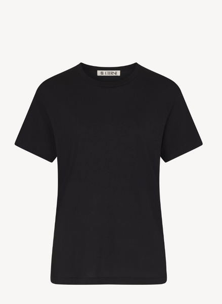 Éterne Short Sleeve Boyfrend T-shirt